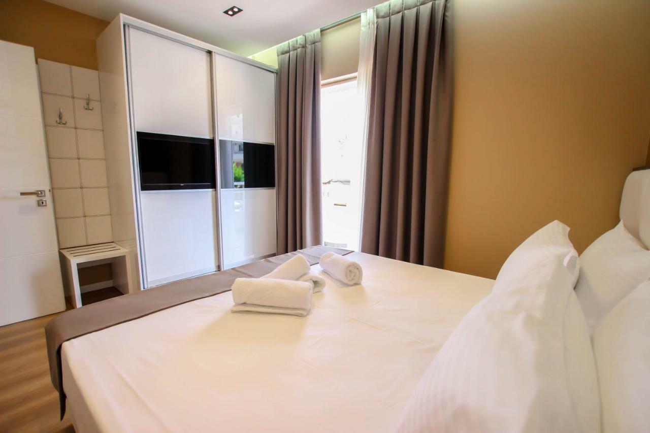 Brilant Luxury Apartment Gjirokastër Buitenkant foto