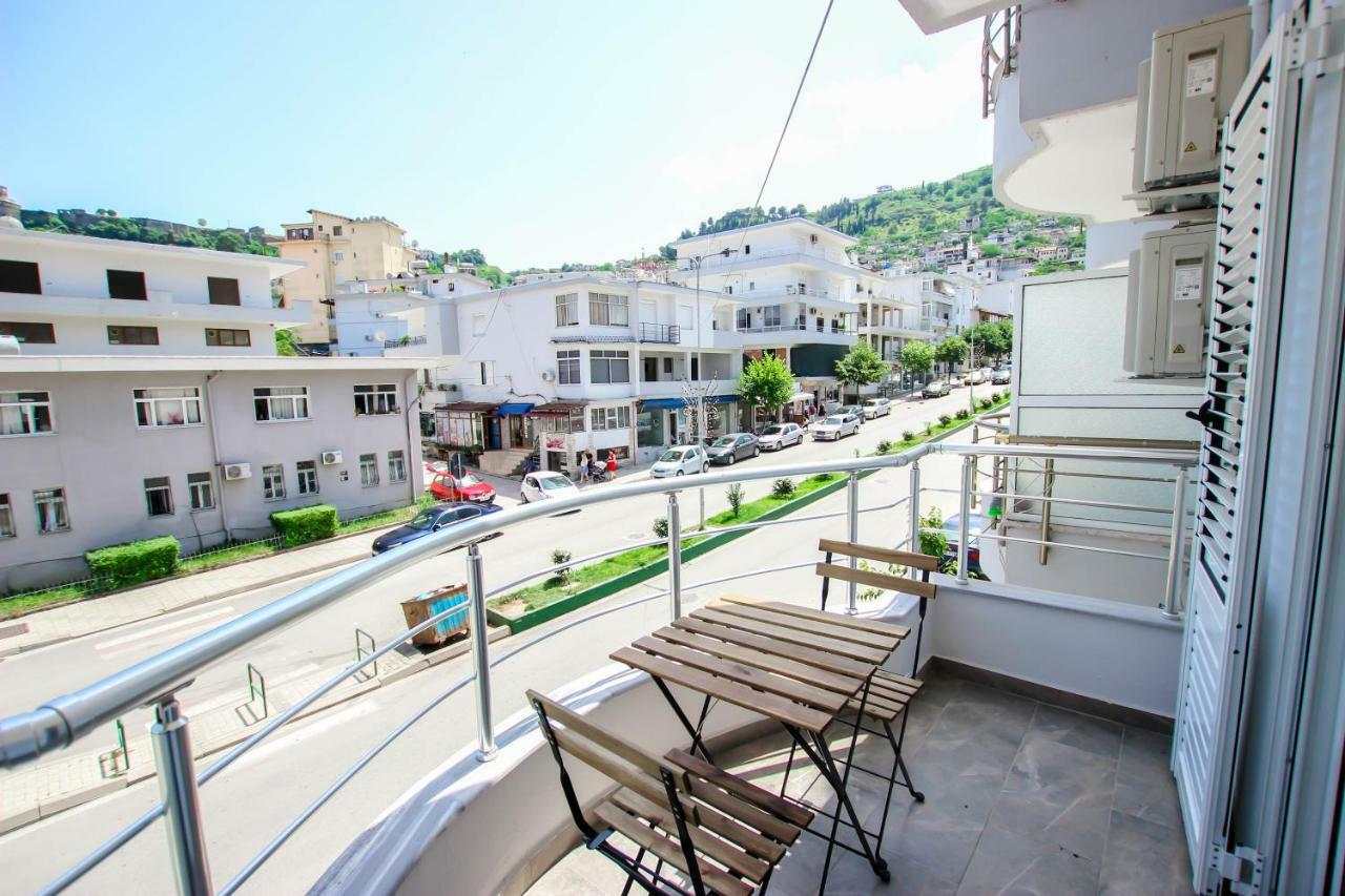 Brilant Luxury Apartment Gjirokastër Buitenkant foto